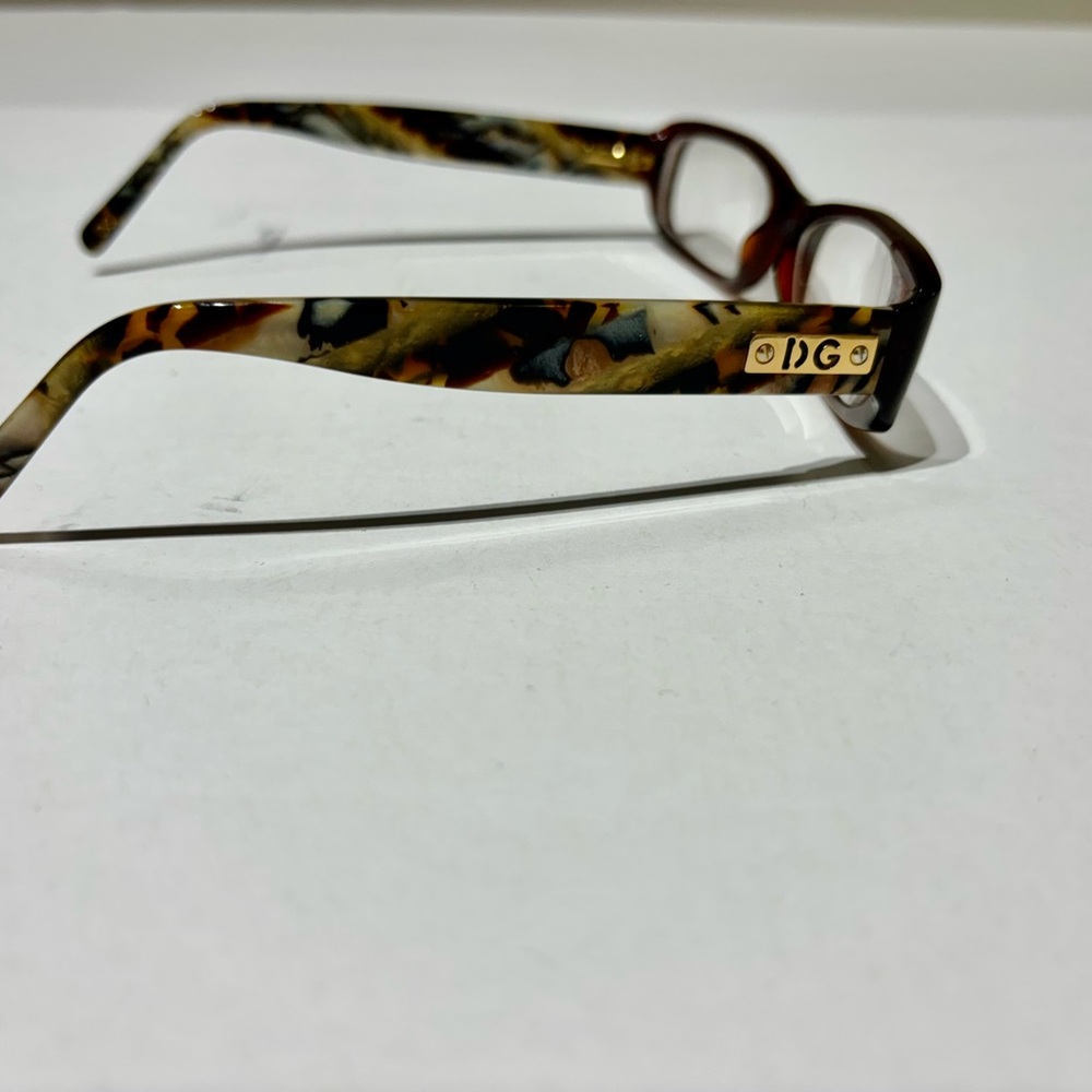 DG Tortoise Shell Glasses - Picture 3 of 14